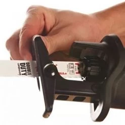 Scie sabre Milwaukee 4933416710 - Scie sabre - 1100W - 4933416710 -Outil électroportatif Soldes a6acf2bd986c341b4d5dd6022a7cf6b1